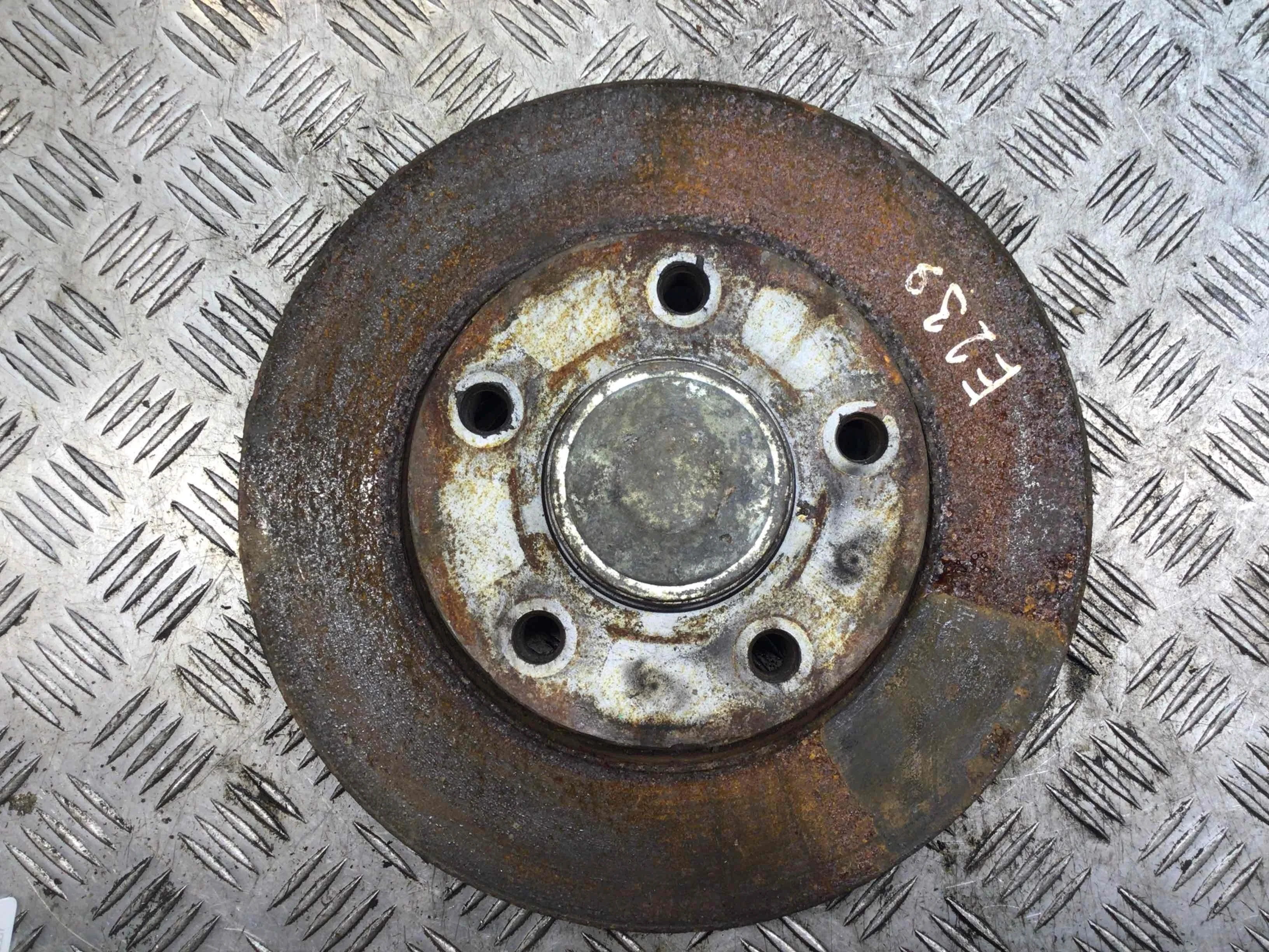 Диск тормозной задний Volkswagen Touareg 1 поколение 2002-2007 дизель 2.5 TDI Автомат Внедорожник