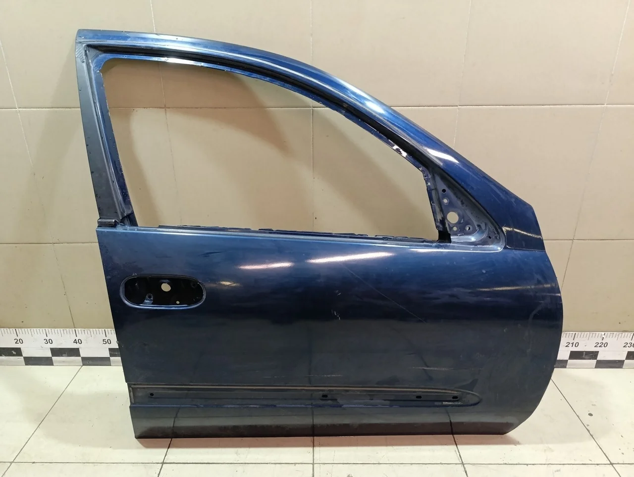 Дверь передняя правая Almera N16 2000-2006