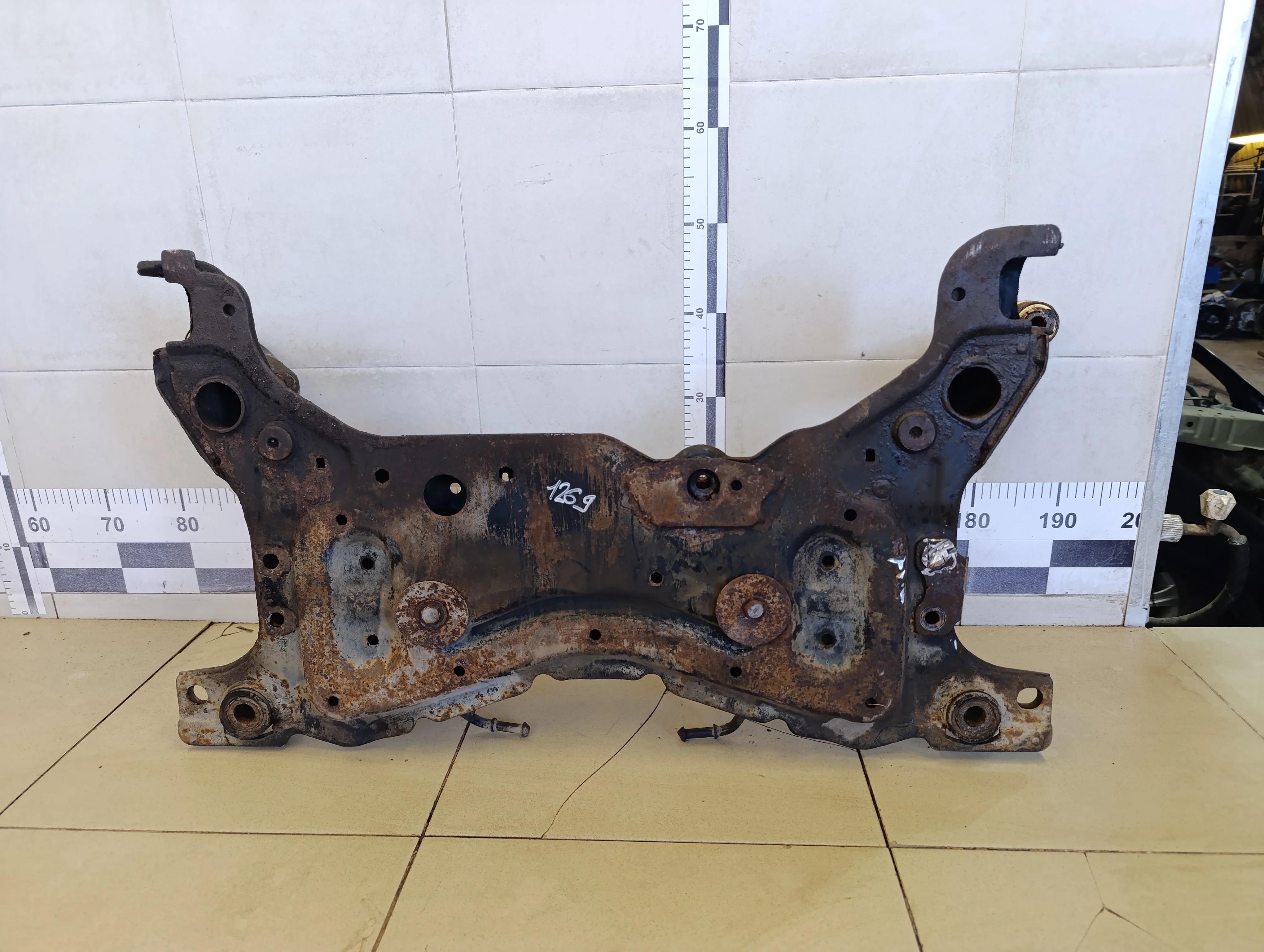 Балка подмоторная Focus II 2005-2008