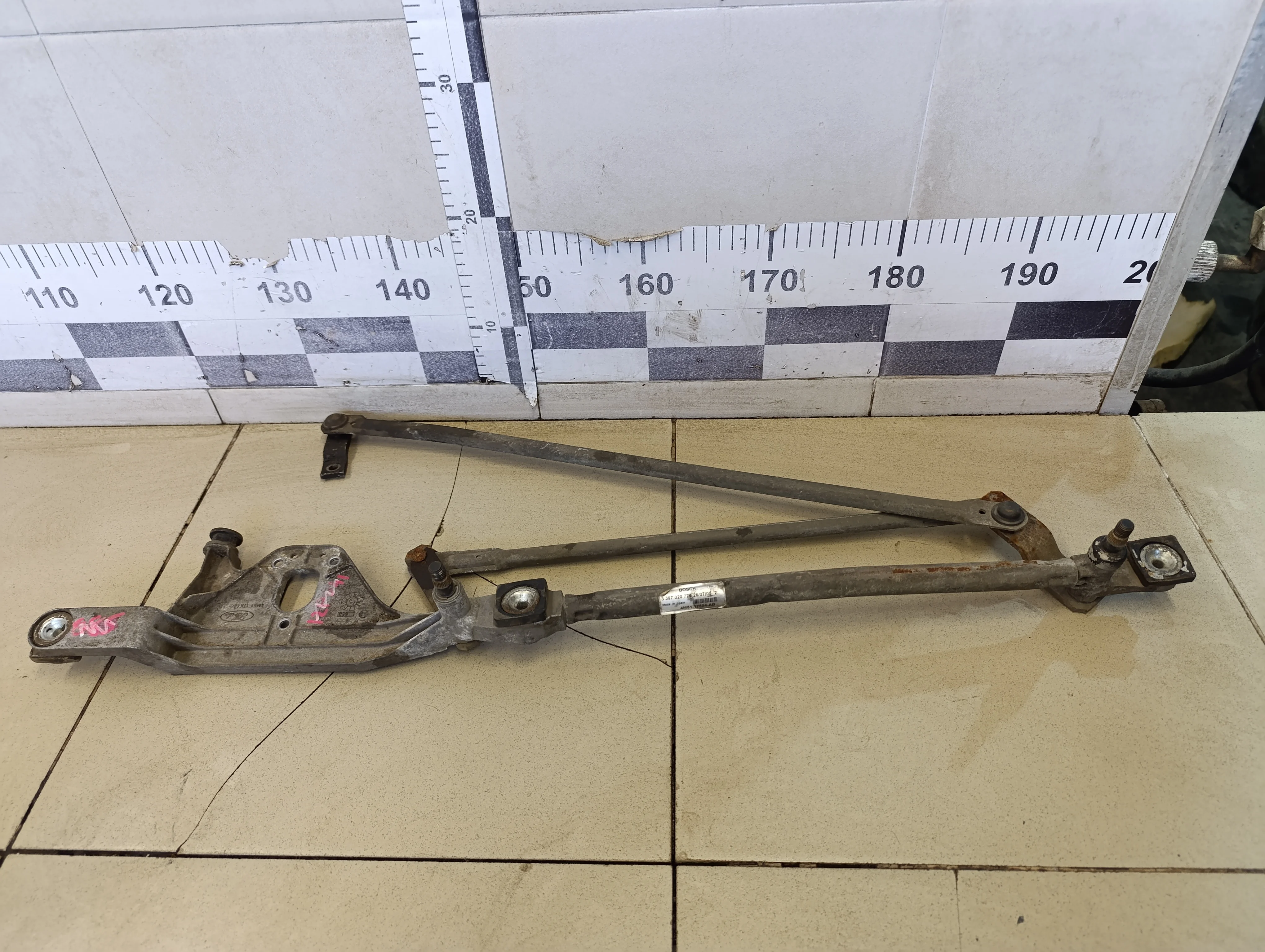 Трапеция стеклоочистителей Focus II 2005-2008