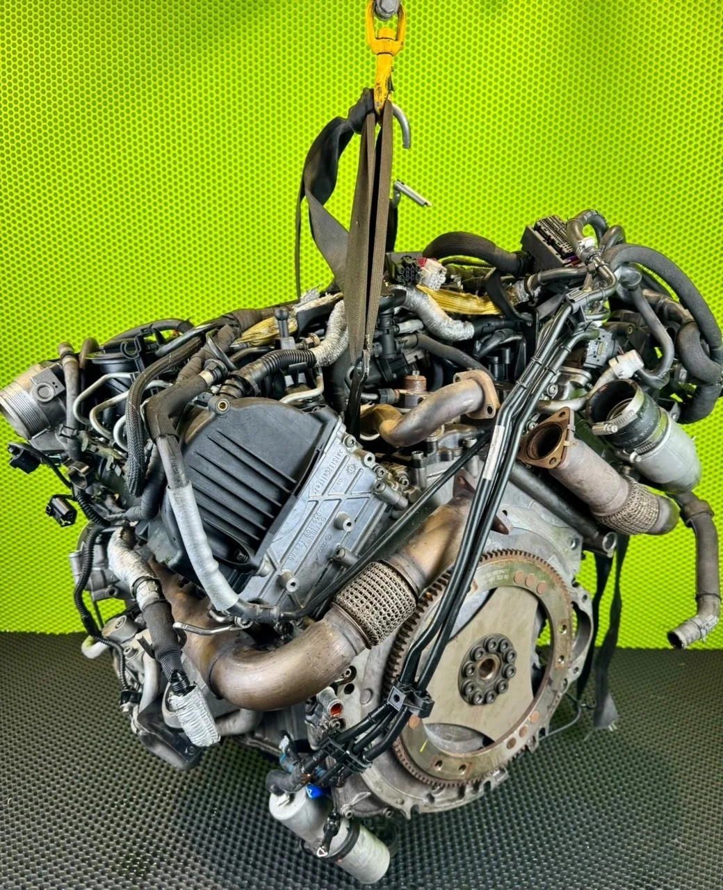 Двигатель без навесного 3.0 tdi crca (контрактный) Audi Q7 2013