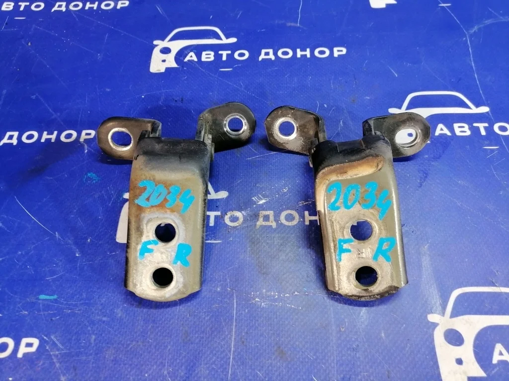 петли двери TOYOTA CARINA ED ST202 3SFE F 68710-12130, 68730-12090