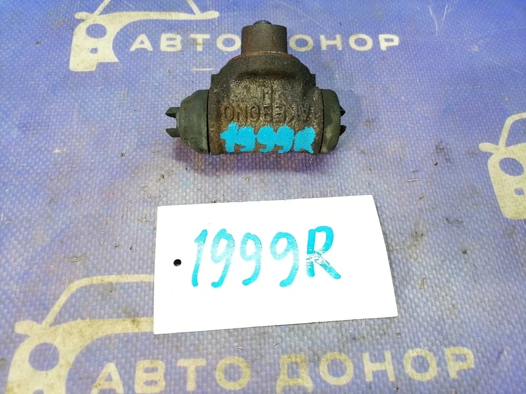 тормозной цилиндр NISSAN NOTE E11 HR15DE R 44100AX001