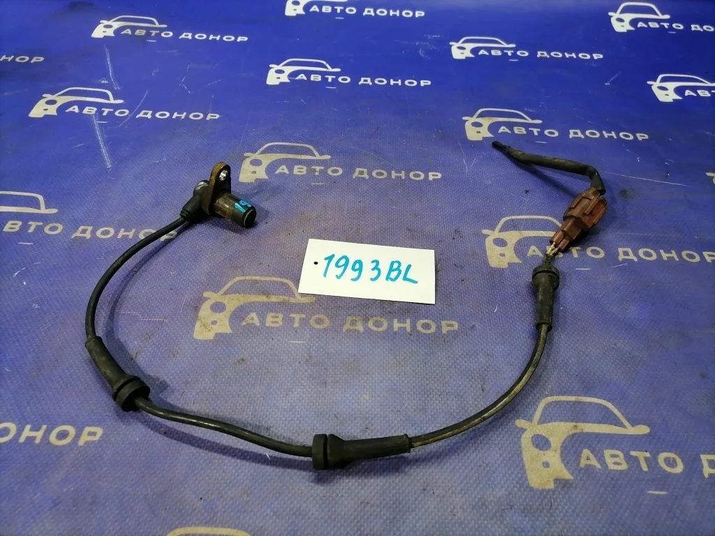 датчик abs NISSAN XTRAIL NT30 QR20DE R 479018H300