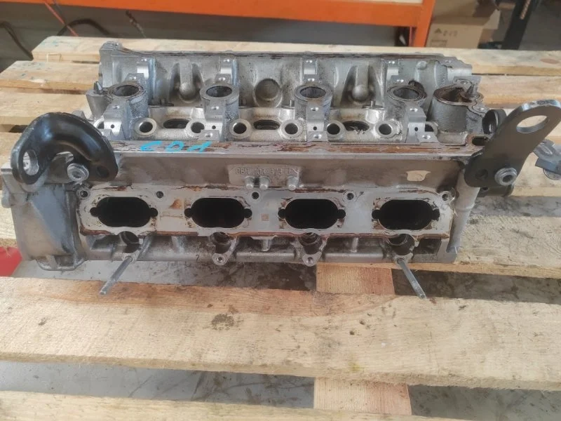 Головка блока цилиндров Audi Q5 06H103373J