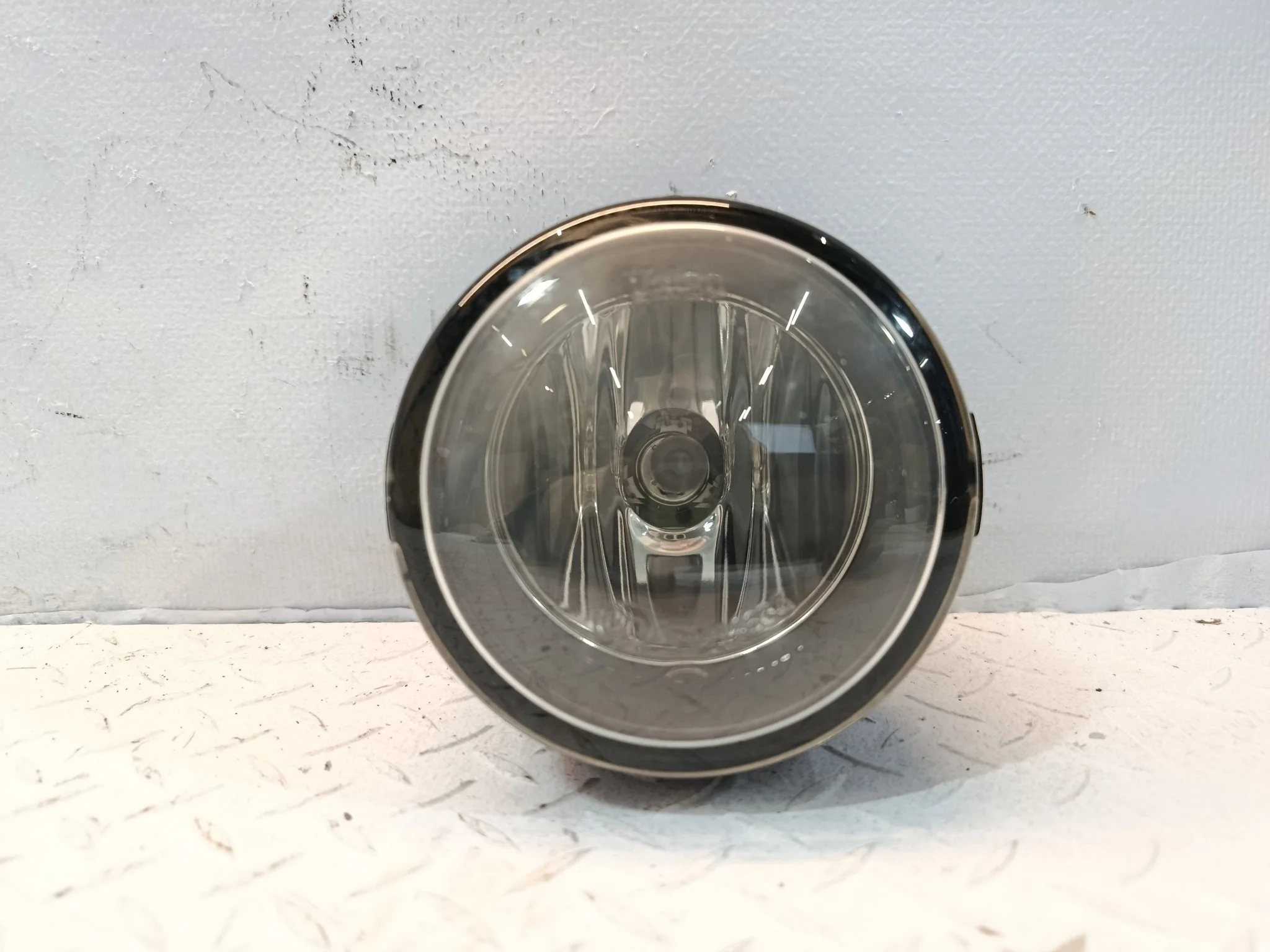 ТУМАНКА NISSAN INFINITI VOLVO SUZUKI ПРАВАЯ 261508990B KB1375Z(2)