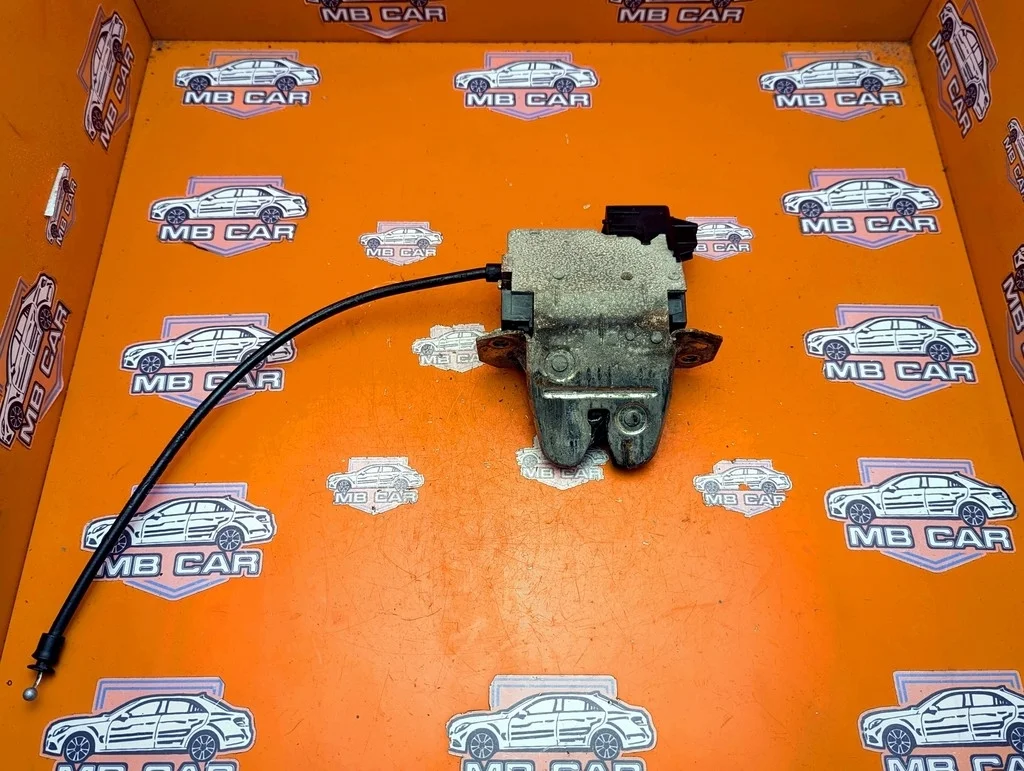 Замок багажника Mercedes-Benz