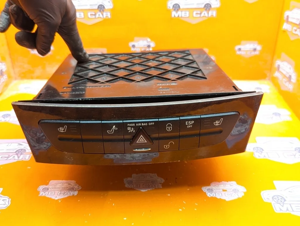 Чейнджер Mercedes-Benz