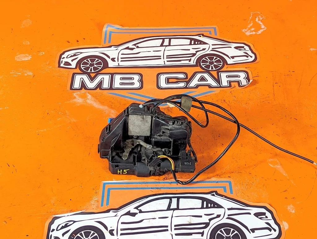 Замок двери задней правой Mercedes-Benz