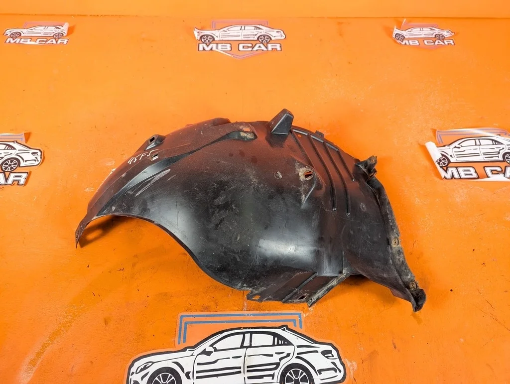 Подкрылок передний левый, передняя часть Mercedes-Benz