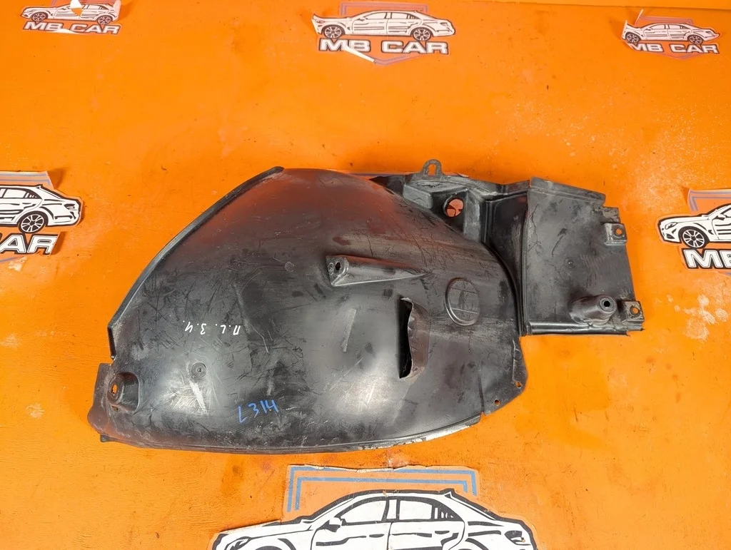 Подкрылок передний левый, задняя часть Mercedes-Benz