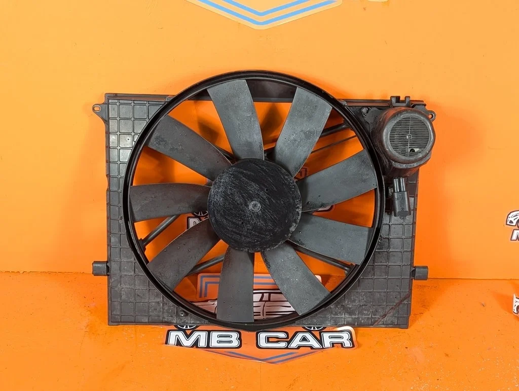 Вентилятор основной Mercedes-Benz