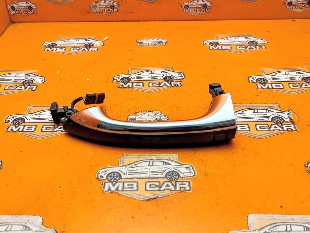 Ручка двери наружняя Mercedes-Benz