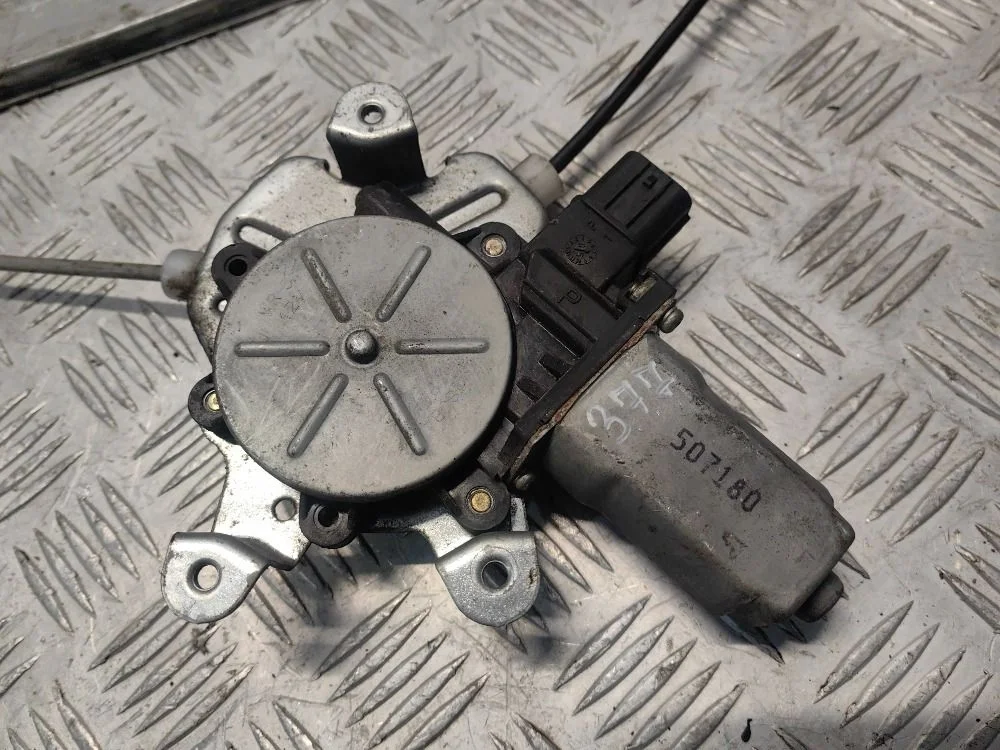 Моторчик стеклопод задний правый Mitsubishi Lancer