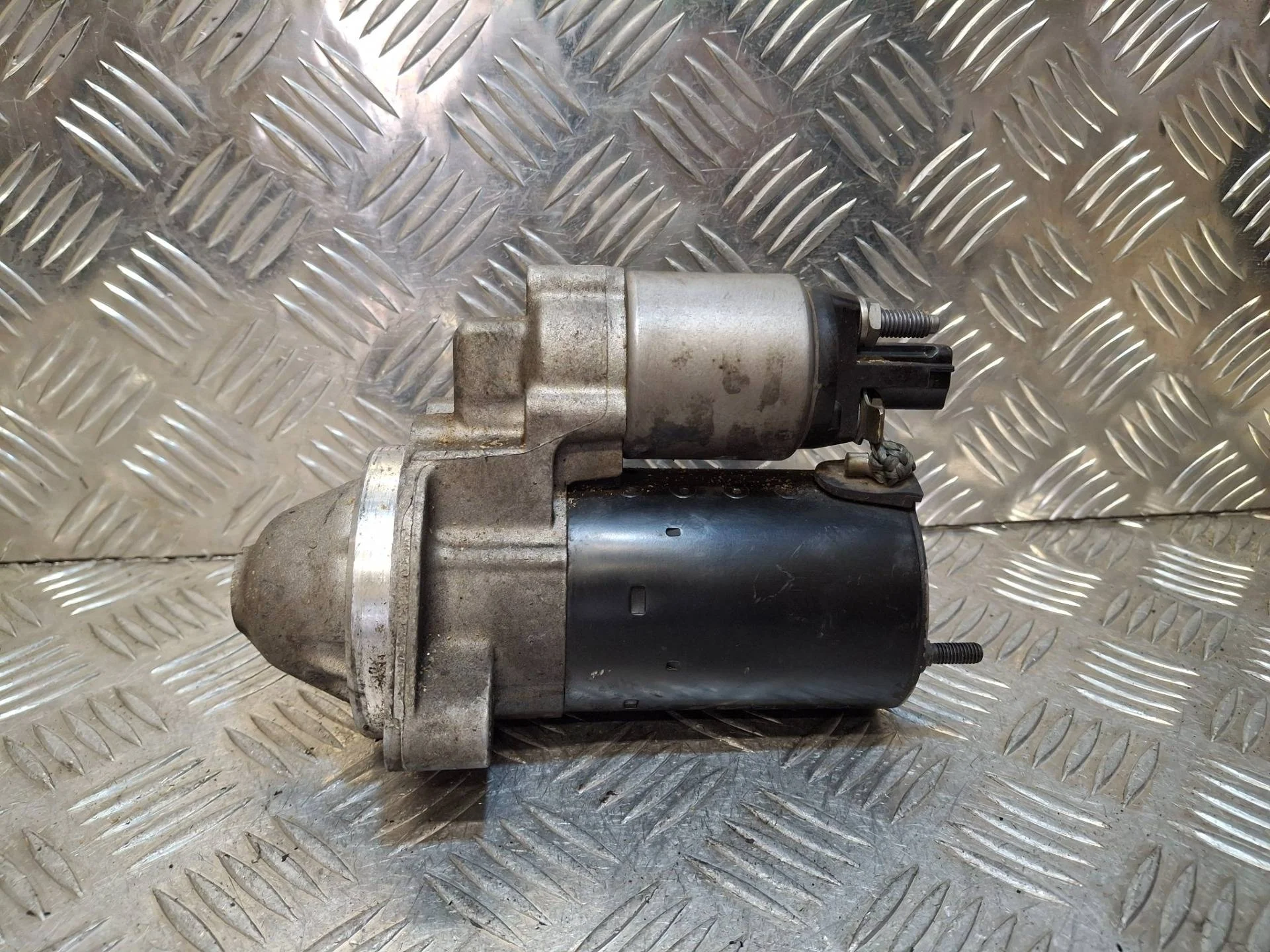 стартер Audi A4 B7