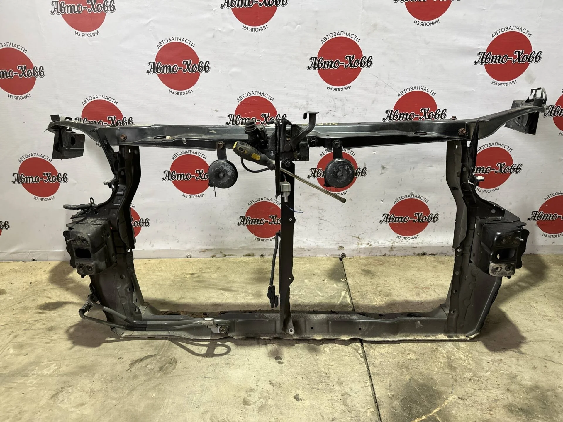 Панель передняя (телевизор) Toyota Camry ACV40