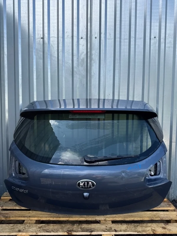 Дверь багажника со стеклом Kia ceed 2012-2018