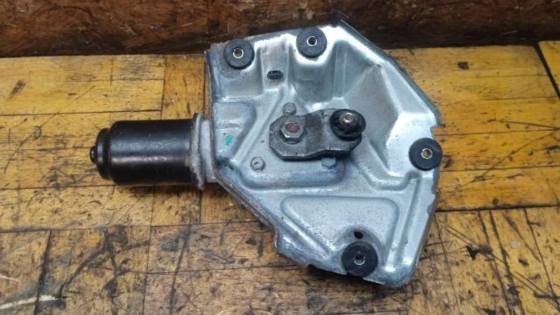 Моторчик стеклоочистителя Mitsubishi Lancer 2006 CS