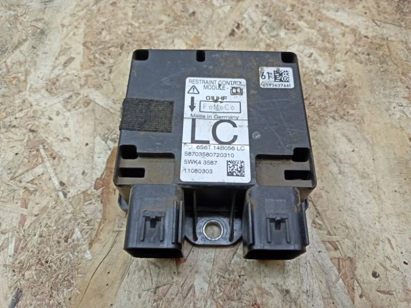 Блок управления air bag Ford Fusion 2002-2012