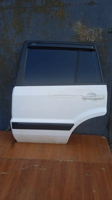 Дверь Ford Fusion 2002-2012