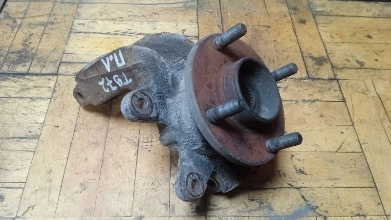 Кулак поворотный Ford Fusion 2002-2012