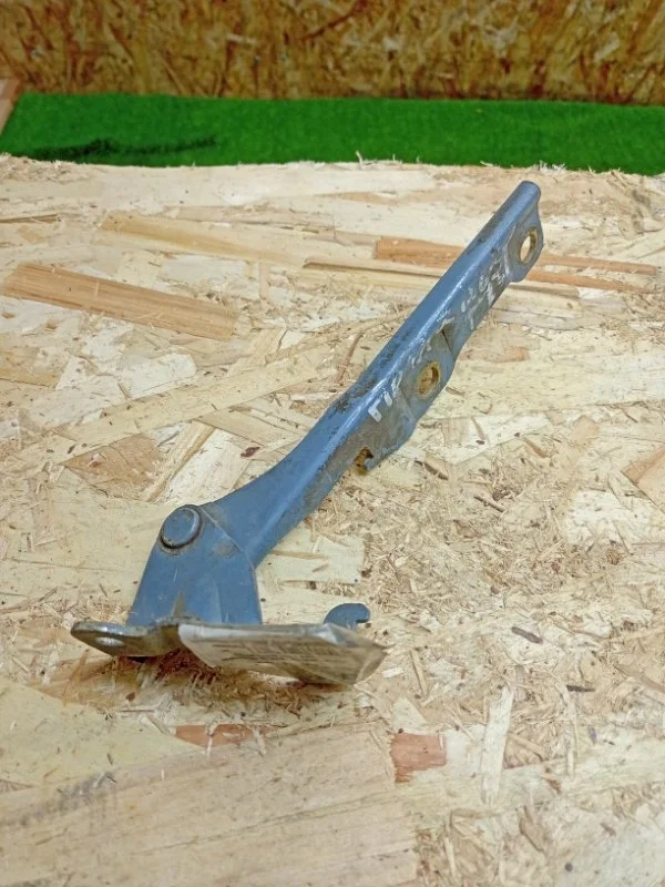 Петля капота Chevrolet Aveo 2005-2011 T250