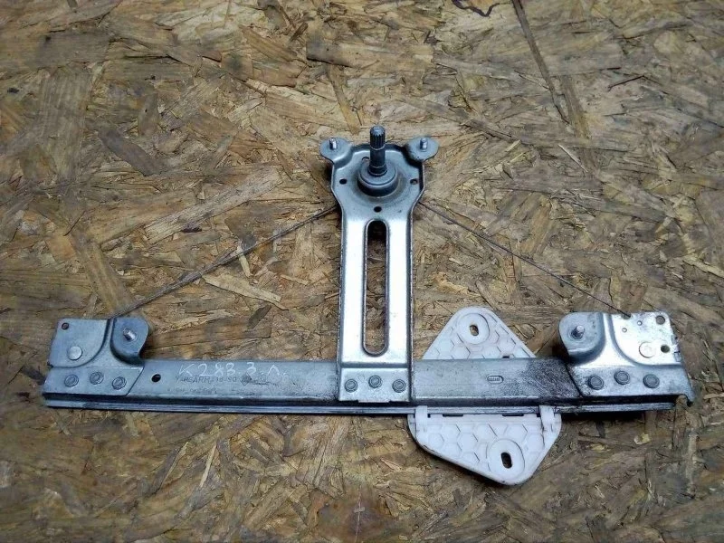 Стеклоподъемник механический Renault Logan 2010