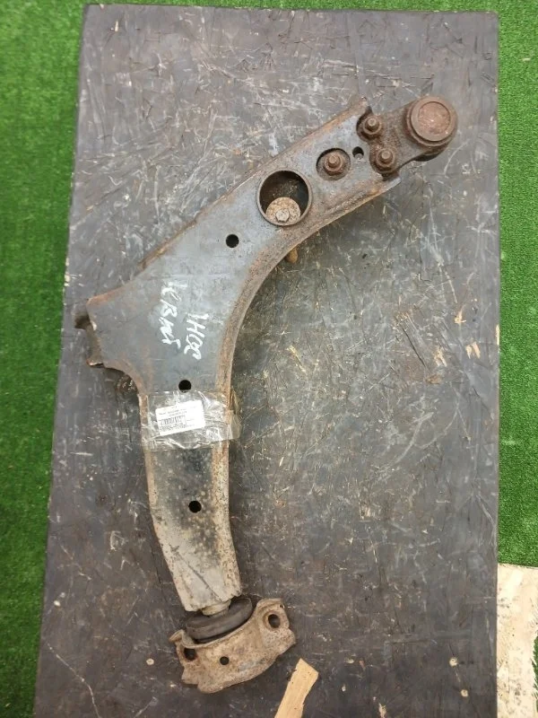 Рычаг передний нижний Chevrolet Lanos 2004-2017