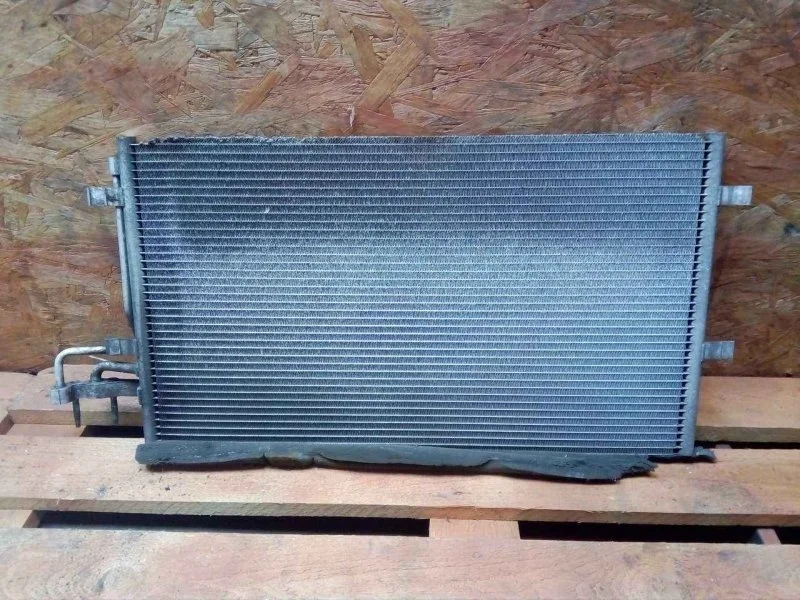 Радиатор кондиционера Ford Focus 2005-2008