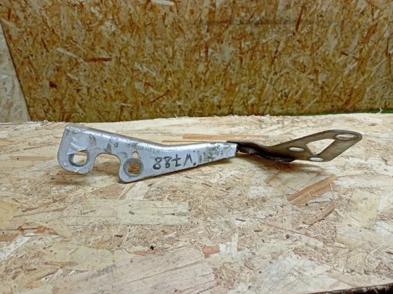 Петля капота Opel Astra 2004-2015 H