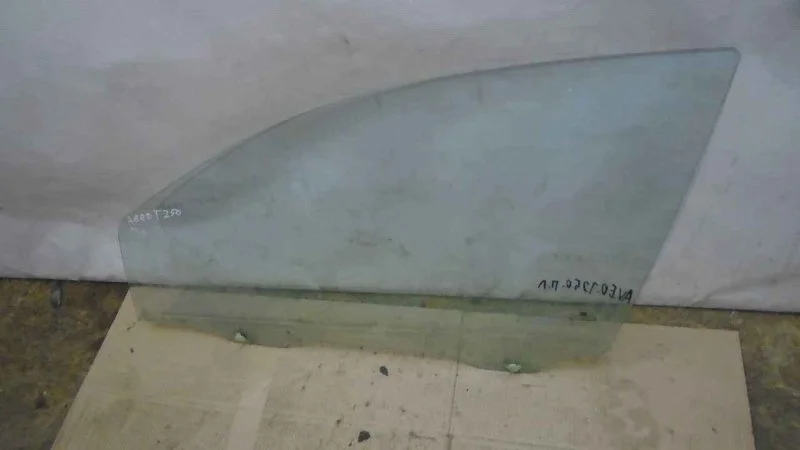 Стекло двери Chevrolet Aveo 2005-2011 T250