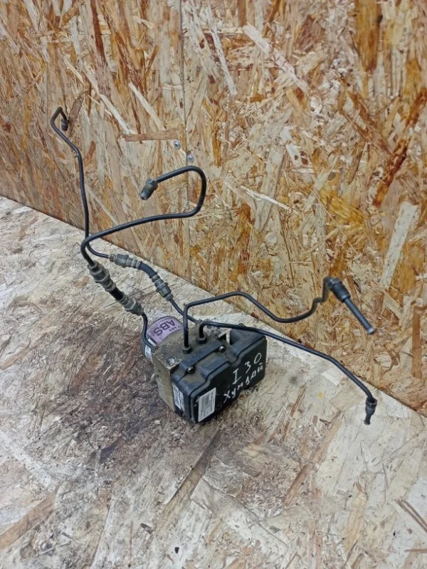 Блок abs (насос) Hyundai i30 2007-2012