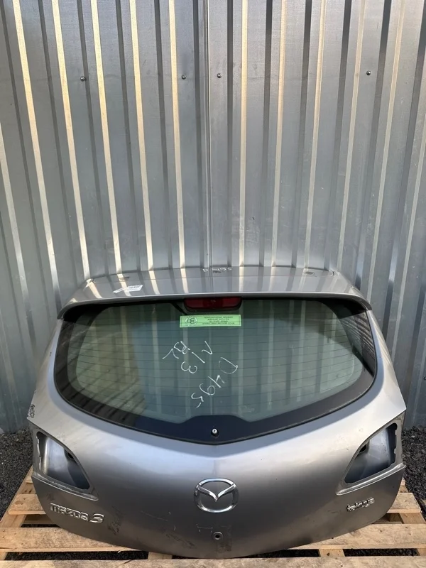 Дверь багажника со стеклом Mazda 3 2009-2013 BL