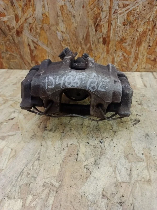 Суппорт тормозной Mazda 3 2009-2013 BL