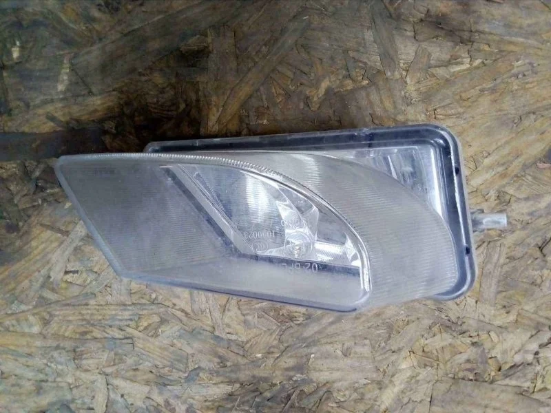 Фара противотуманная Mazda 3 2010 BL
