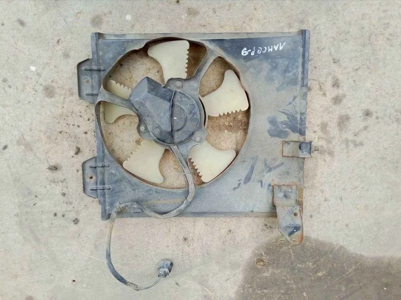 Вентилятор радиатора кондиционера Mitsubishi Lancer 9 2006
