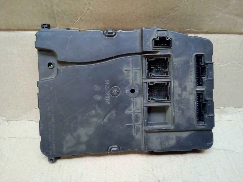 Блок комфорта Renault Megane 2003-2009