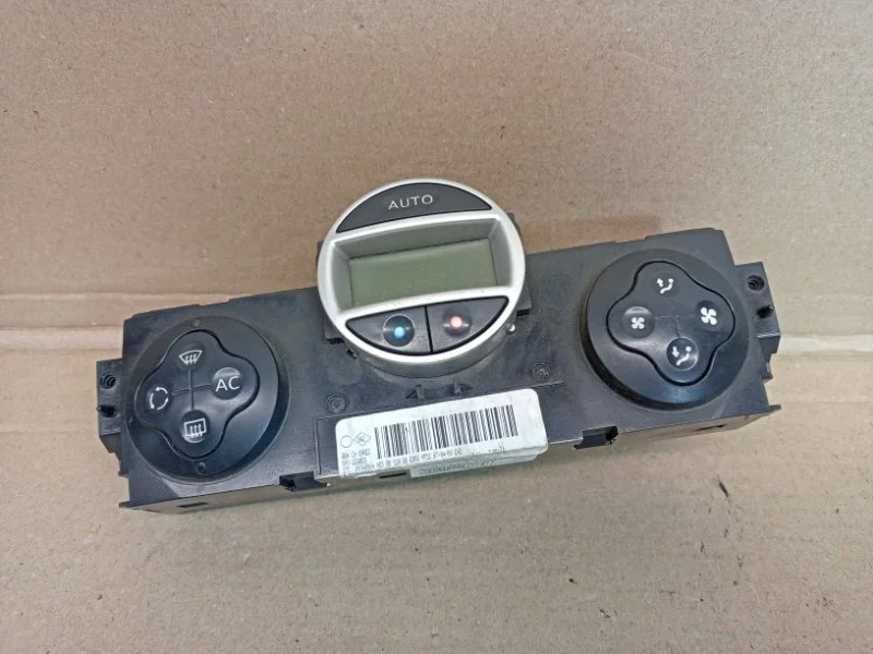 Блок управления климатом Renault Megane 2003-2009