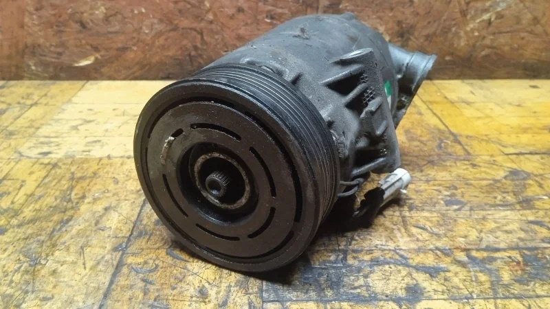 Компрессор кондиционера Opel Astra 2004-2015 H