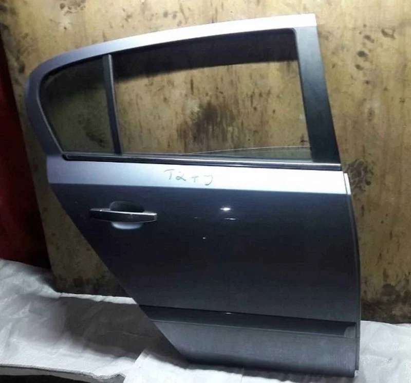 Дверь Opel Astra 2004-2015 H