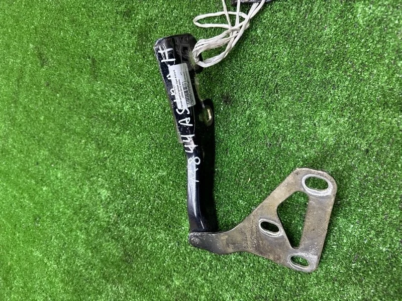 Петля капота Opel Astra 2004-2015 H