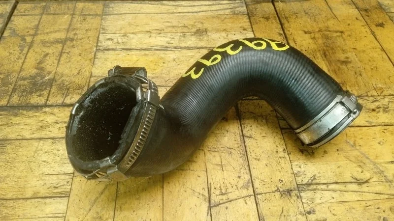 Патрубок интеркулера Audi A4 2005-2007 B7