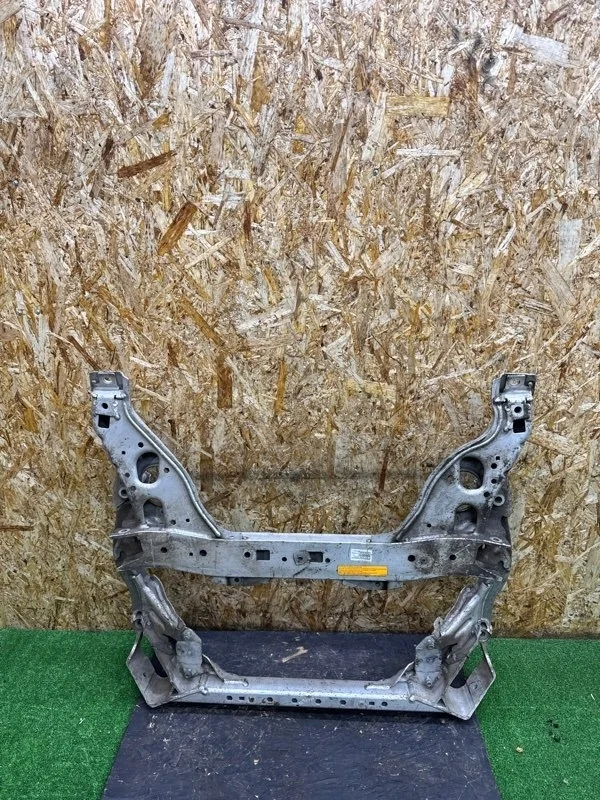 Балка подмоторная (подрамник) BMW 3 2005-2011 E90