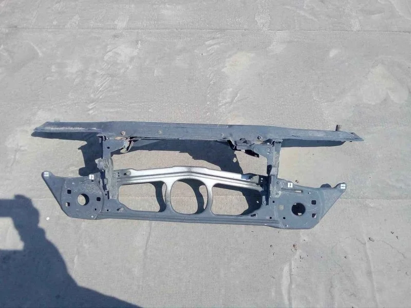 Панель передняя (телевизор) BMW 3 2000 Е46