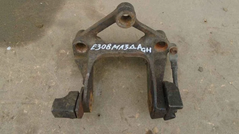 Кронштейн кпп Mazda 6 2007-2012 GH