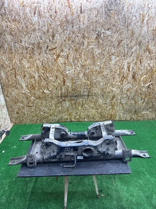 Балка задняя (подрамник) Renault Duster 2010-2021