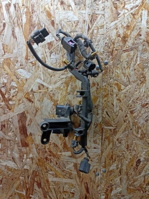 Проводка (коса) моторная форсунки Audi A4 2007-2015 B8