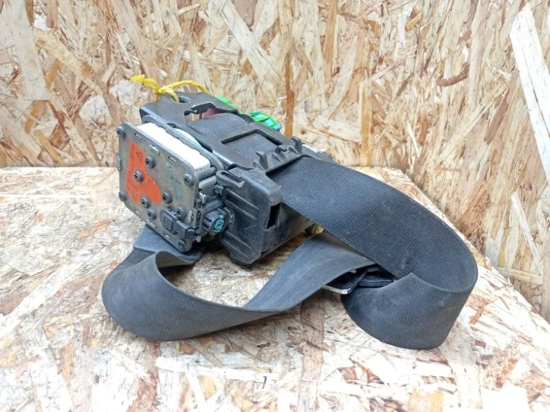 Ремень безопасности Audi A4 2007-2015 B8