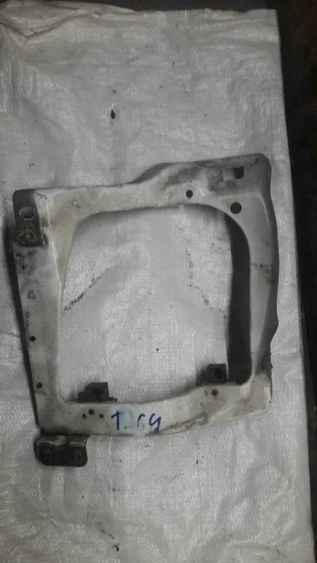 Кронштейн фары Ford Transit 2006-2013