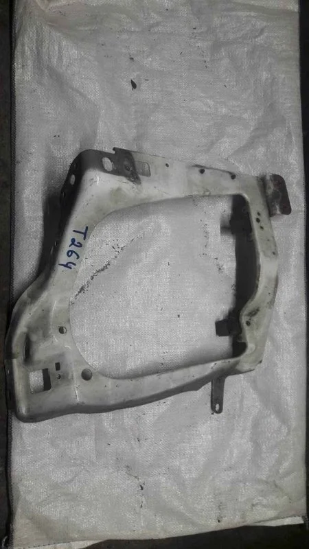 Кронштейн фары Ford Transit 2006-2013